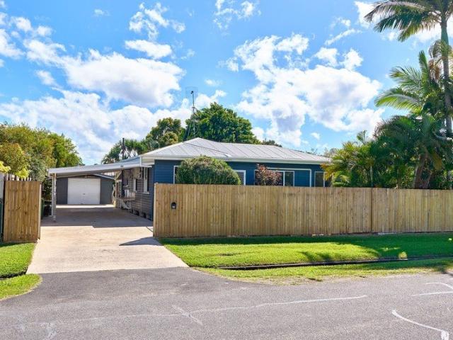 Family Haven with Pool & Shed in Gordonvale