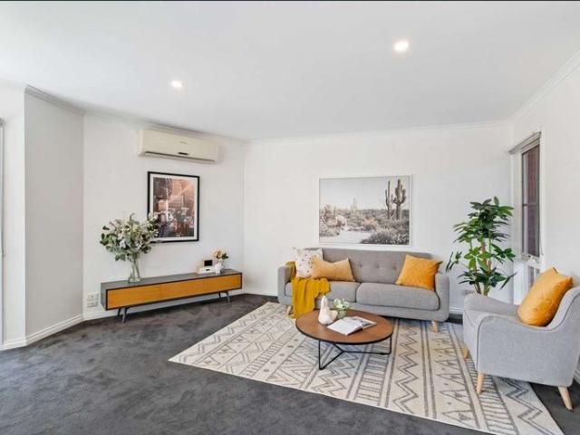 Family hideaway right at lifestyles edge
