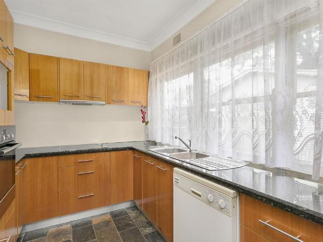 Family oasis in ideal location