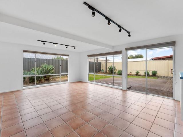 Family Location in Beachside Location