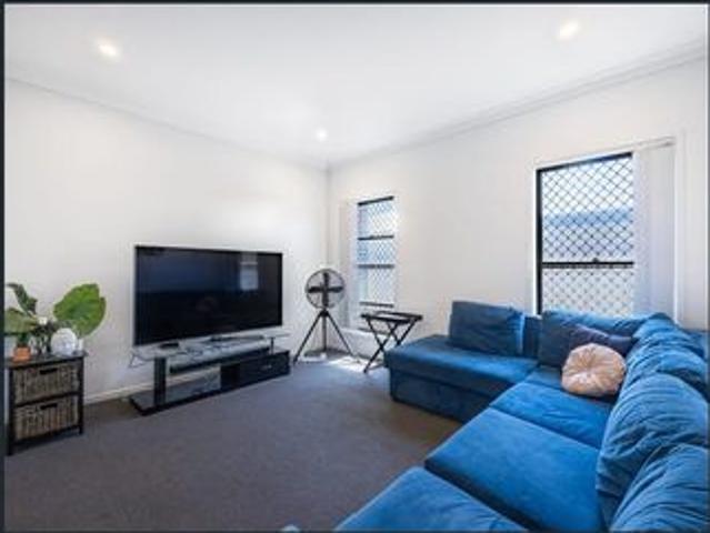 Family Living Made Easy – 4 Bedrooms in Griffin
