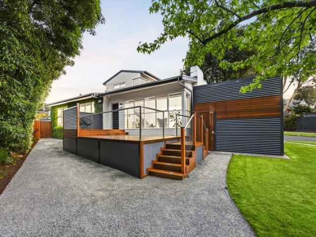 Family Living Meets Exceptional Outdoor Entertaining