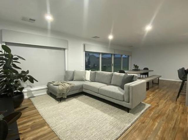 Family Living Meets Sophistication! 15 Gibson Boulevard, Tangambalanga