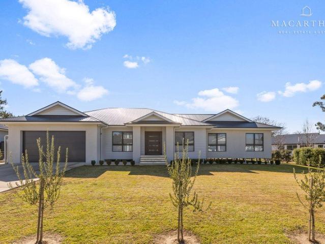 Family Living on a Grand Scale in Peaceful Springvale