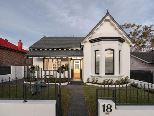 Family Living on a Grand Scale with Added Granny Flat Flexibility
