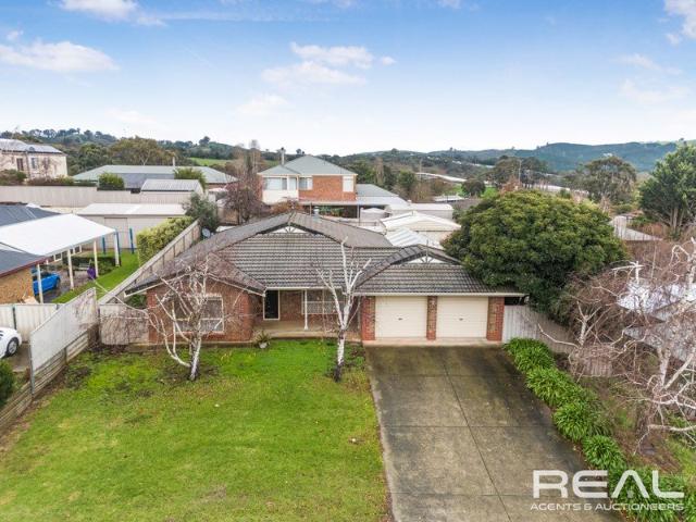 Family Living at Its Best Gumeracha, Adelaide Hills