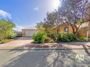 Exceptional Family Living in a Premier Wanneroo Location