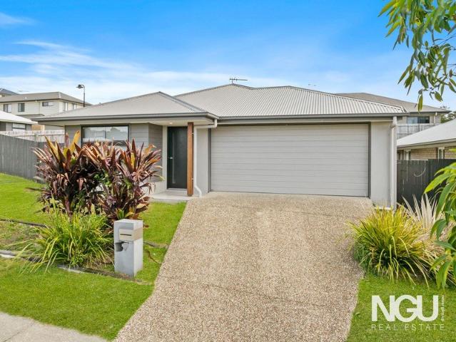 FAMILY LIVING AT ITS FINEST IN THE HEART OF HOLMVIEW