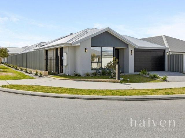 Family Living, Business Ready, Close to the Coast, Miles From Ordinary!