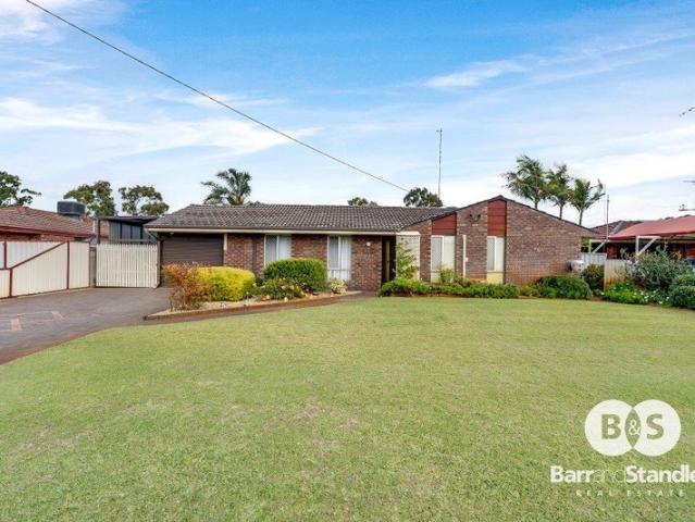 Family Living. Great Entertaining. Convenient Location