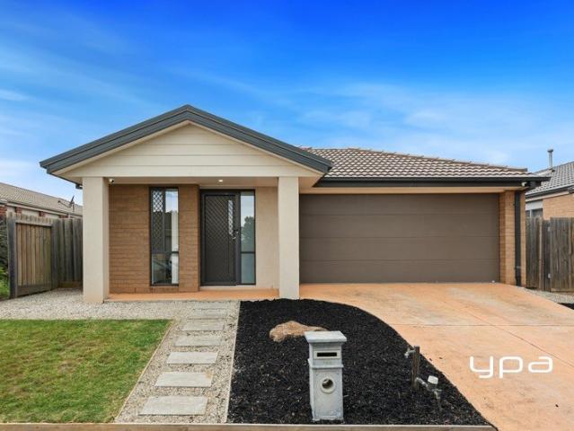 Family Living in a Convenient Brookfield Location