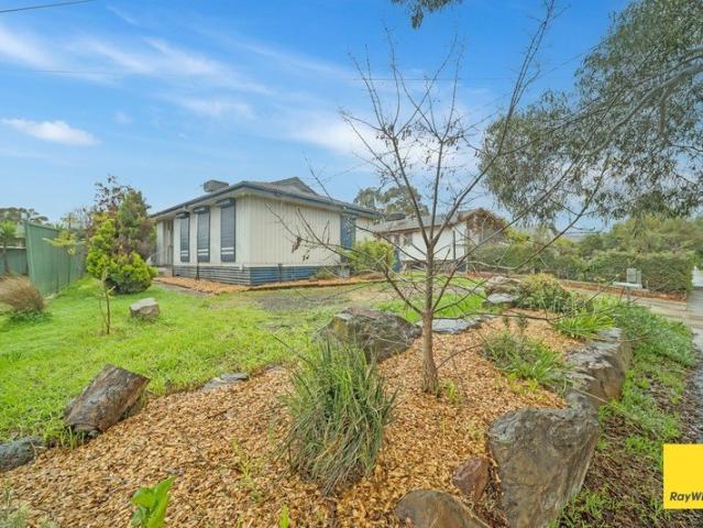 NEW PRICE! Family Living in a Convenient California Gully Location