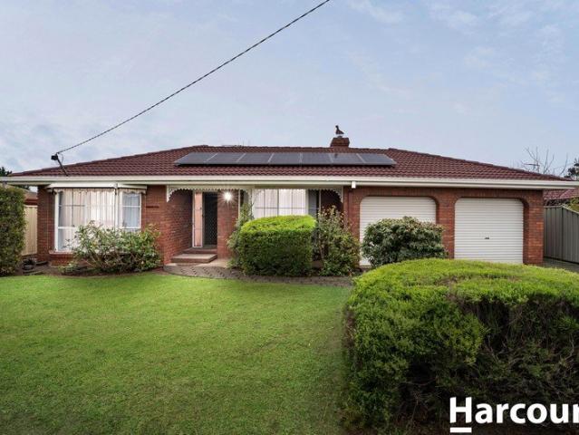 Family Living in a Convenient Hoppers Crossing Location!