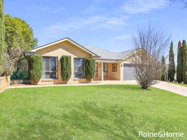 FAMILY LIVING IN A CONVENIENT KELSO LOCATION