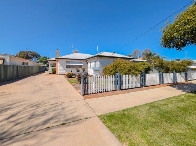 Family Living in a Convenient Swan Hill Location