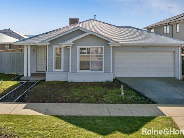 Family Living In A Great Location 648m² approx