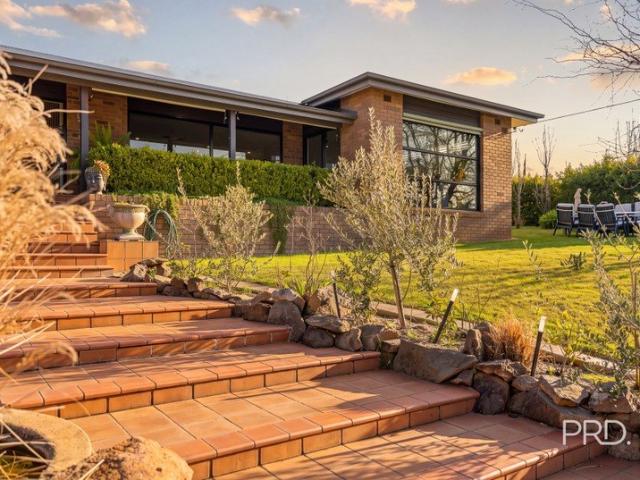Family Living in a Desirable Lake View Location