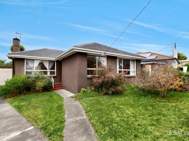 Family Living in a Prime Bentleigh East Location