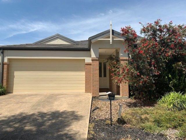 Family Living in a Prime Laurimar Location