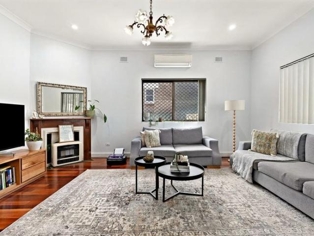 Family Living in a Prime Parkside Location