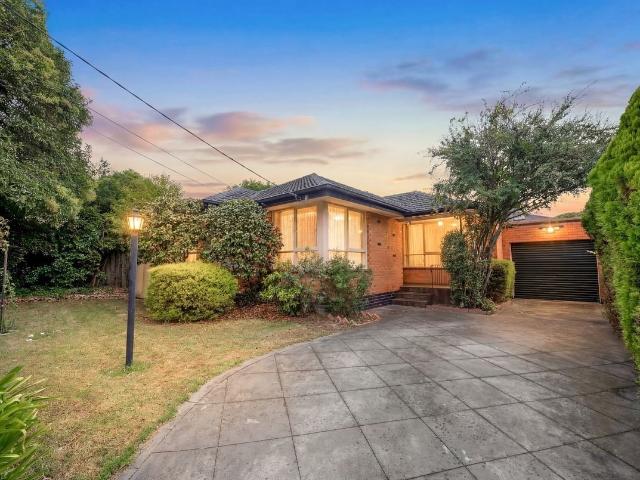 Family Living in a Quiet Box Hill North Court