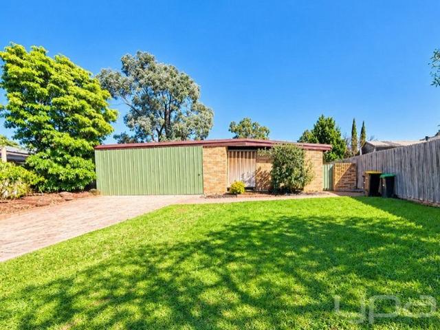 Family Living in a Quiet Melton West Court
