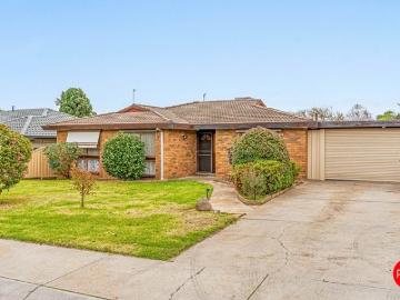 Family Living in Blue Chip Strathdale