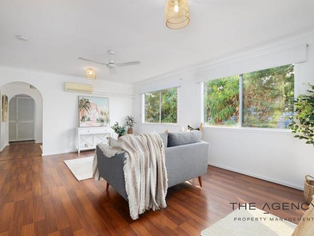 Family Living in Convenient Wandal Location