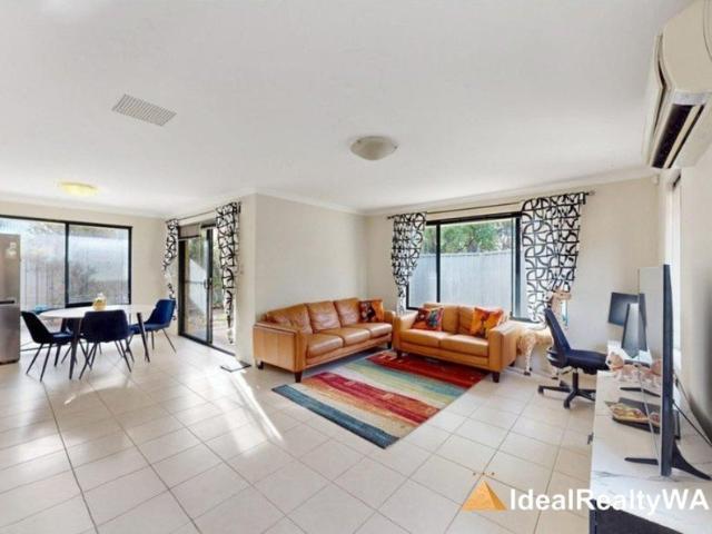 Family Living in Prime Beeliar Location