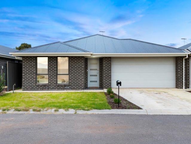 Family Living in Sought After Munno Para West