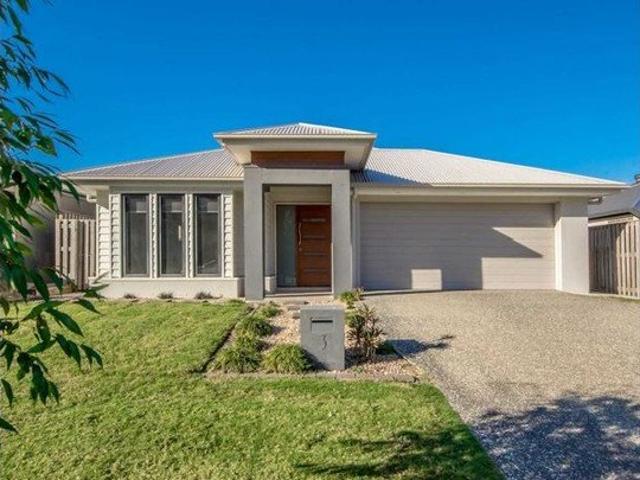 Family Living in Sought After Riverstone Crossing Estate!