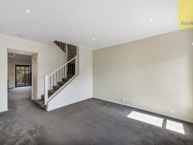 Family Living In Taylors Hill