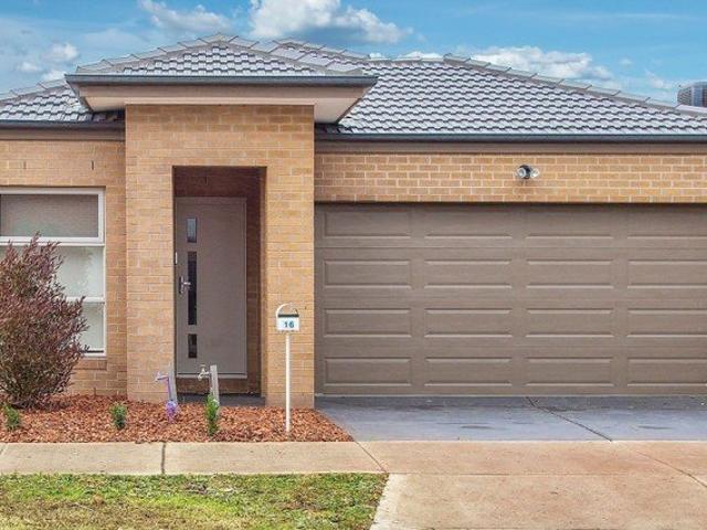 Family Living in the Heart of Wollert