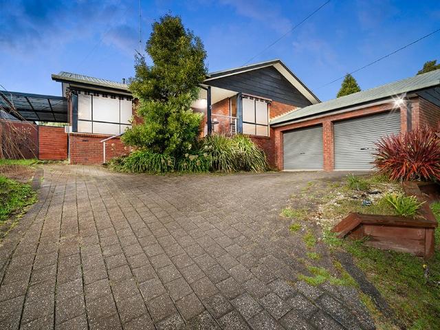 Family Living In The Heart of Black Hill Partially Furnished