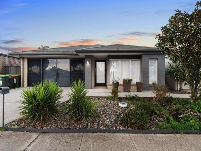 Family Living in the Heart of Craigieburn