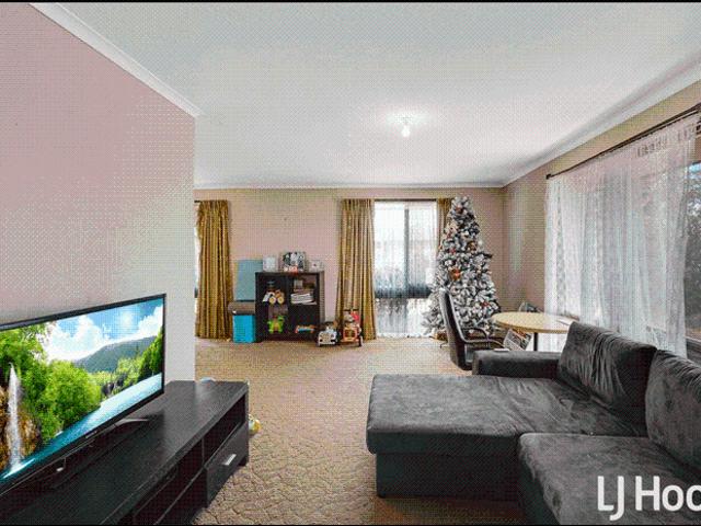 Family Living in the Heart of Melton, Ready to Move In.