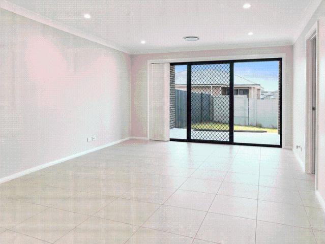 Family Living in the Popular Huntlee Estate 4 Bedrooms, Ducted Air Conditioning, Alfresco & Garage