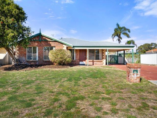 Family Living in the Prestigious Woodbridge Golf Course Estate