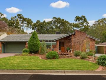 Family Living in the Stunning 'Woodlea' Estate Aberfoyle Park