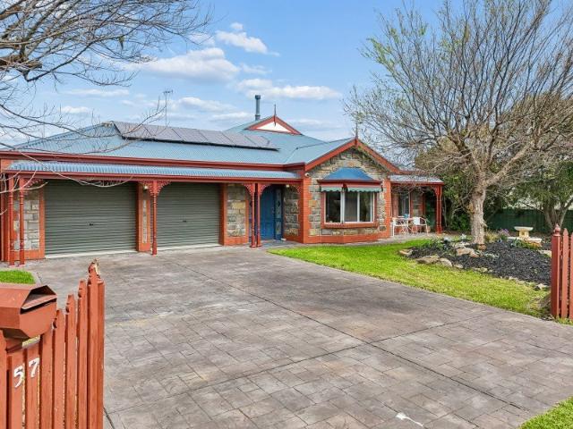 Family Living Just Moments from Goolwa Beach