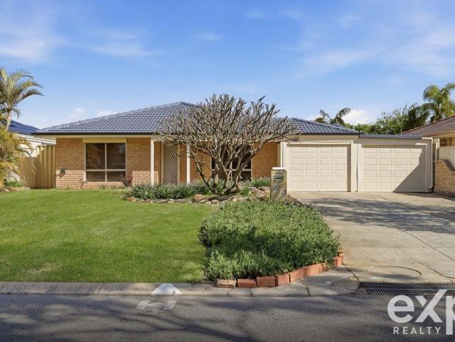 FAMILY LIVING + LARGE 602M2 LAND SIZE & POWERED WORKSHOP