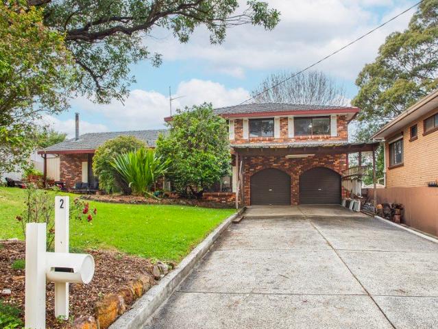 Family Living, Leafy Setting