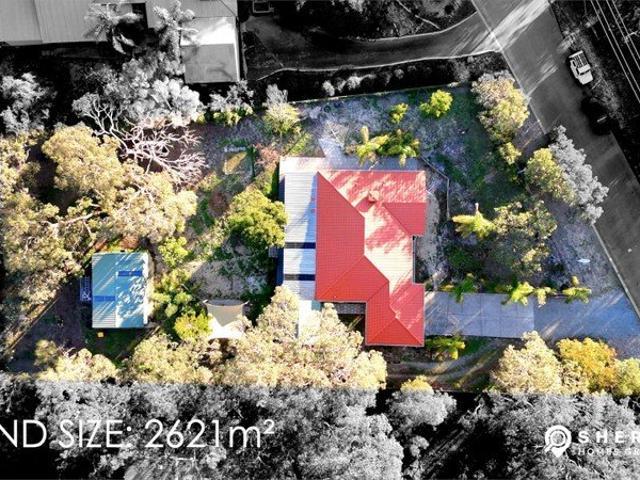 Family Living, Resort Style Entertaining and Space to Breathe!