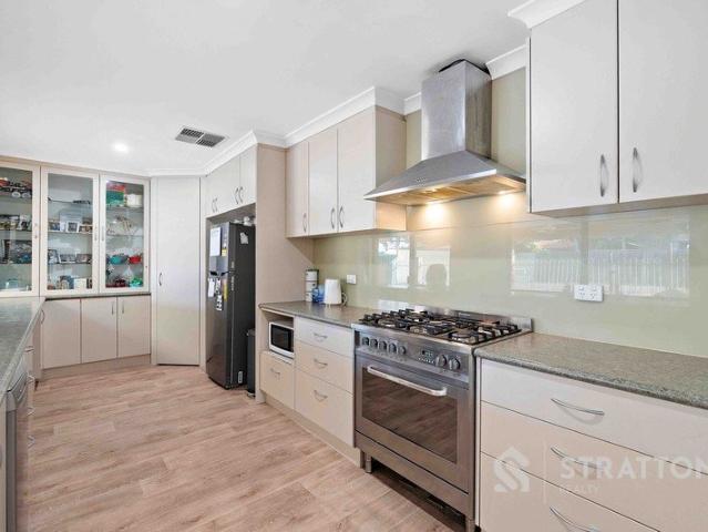 Family Living, Resort Style Entertaining & R35 Zoning