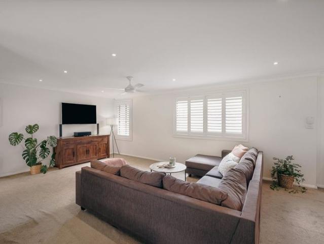 Family Living, Space & Coastal Convenience