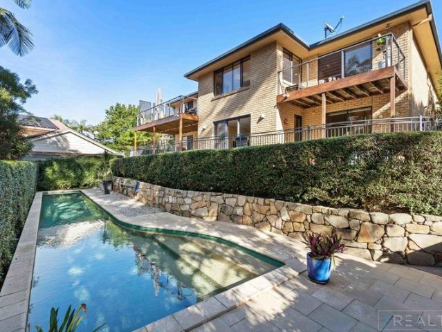 Family Living, Space to Grow & an Unbeatable Caves Beach Lifestyle