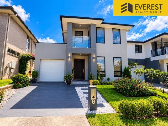 Family Living with Covered Outdoor Entertaining for Lease