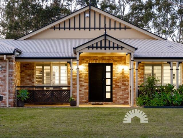 Family Living with a Bush Outlook in the Heart of Narangba