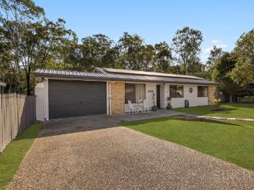 Family Living with a Bushland Backdrop