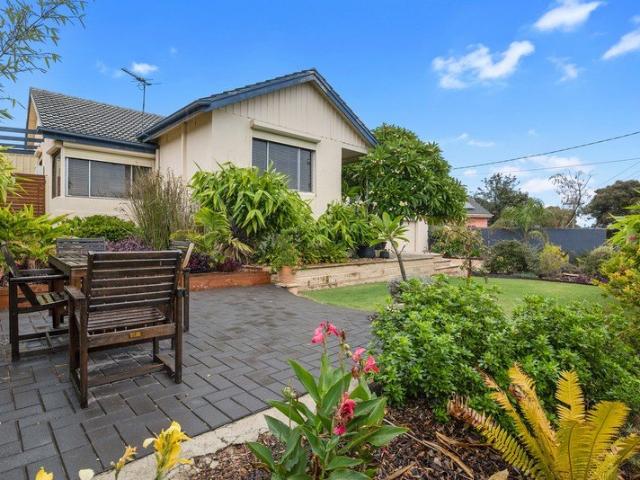 Family Living with a Fantastic Outdoor Area!